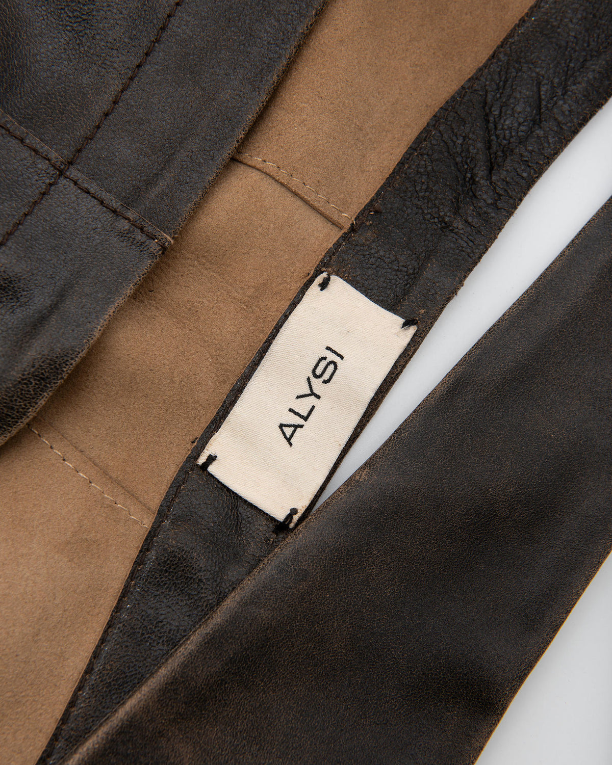CAPPUCCIO AVIATOR IN PELLE