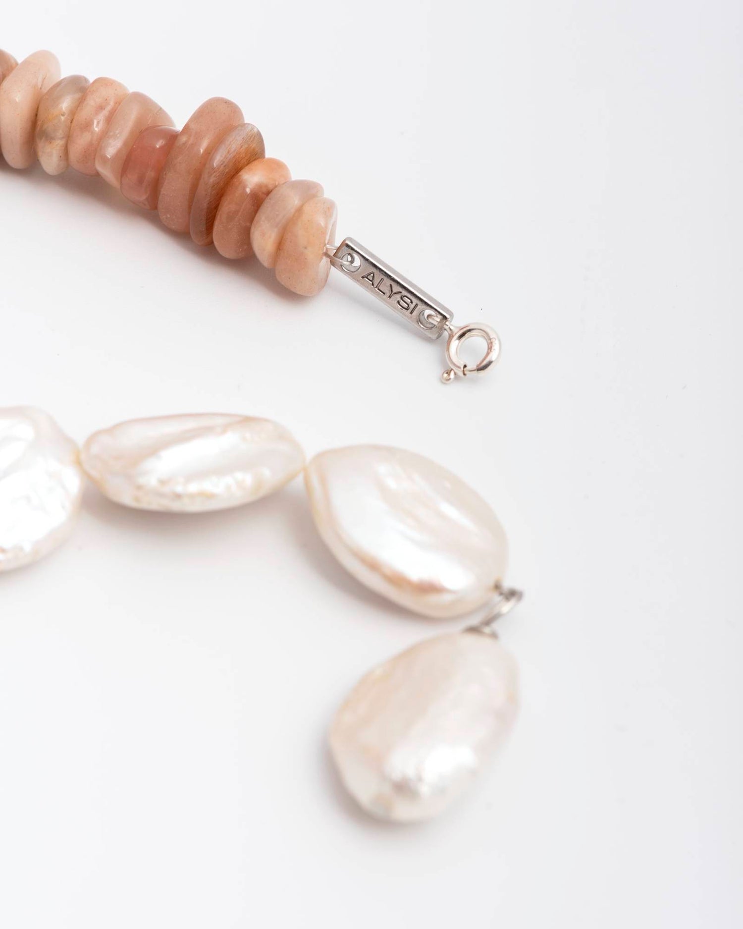 COLLANA CON PIETRE REGOLABILE