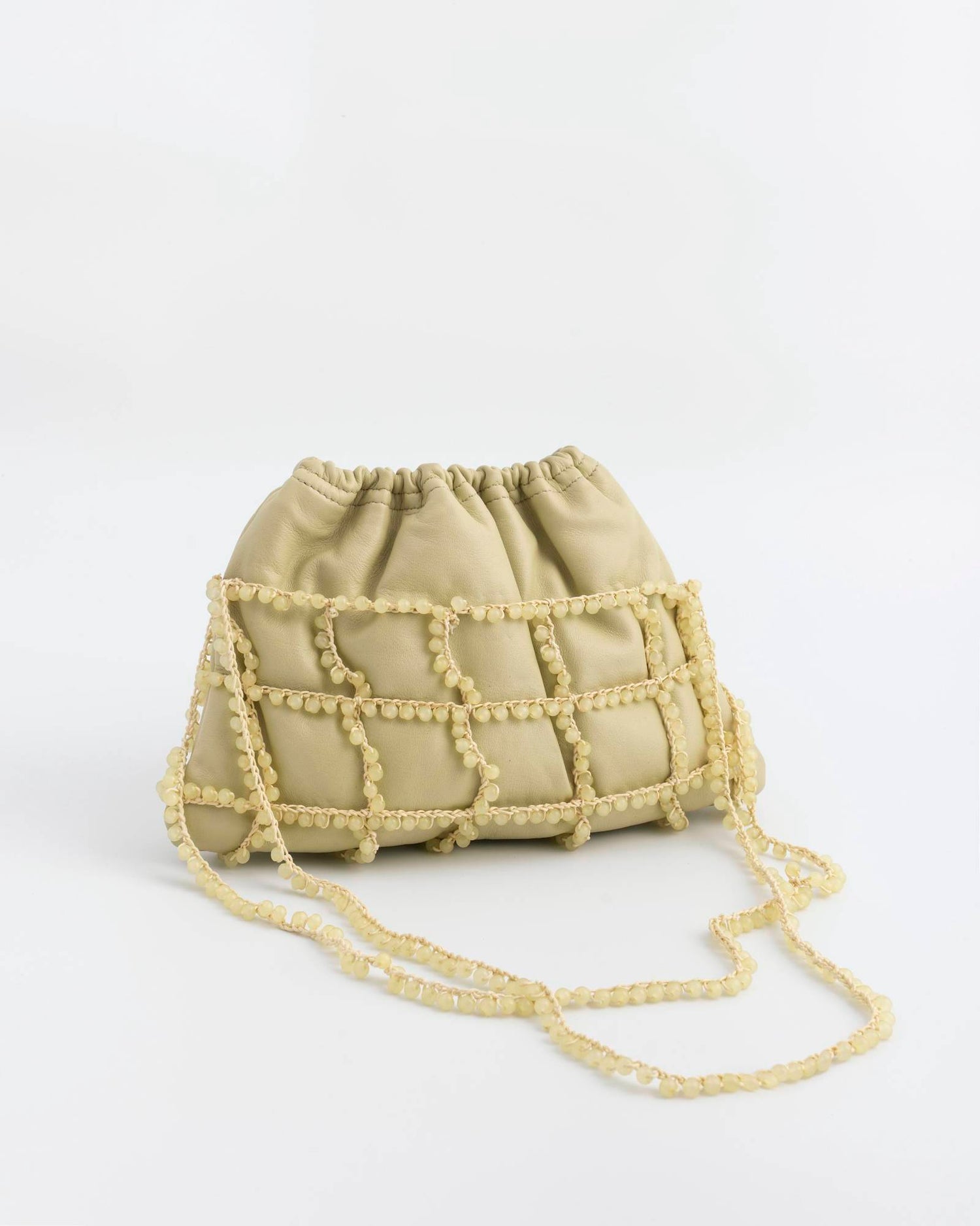 BORSA A SPALLA CON PERLE