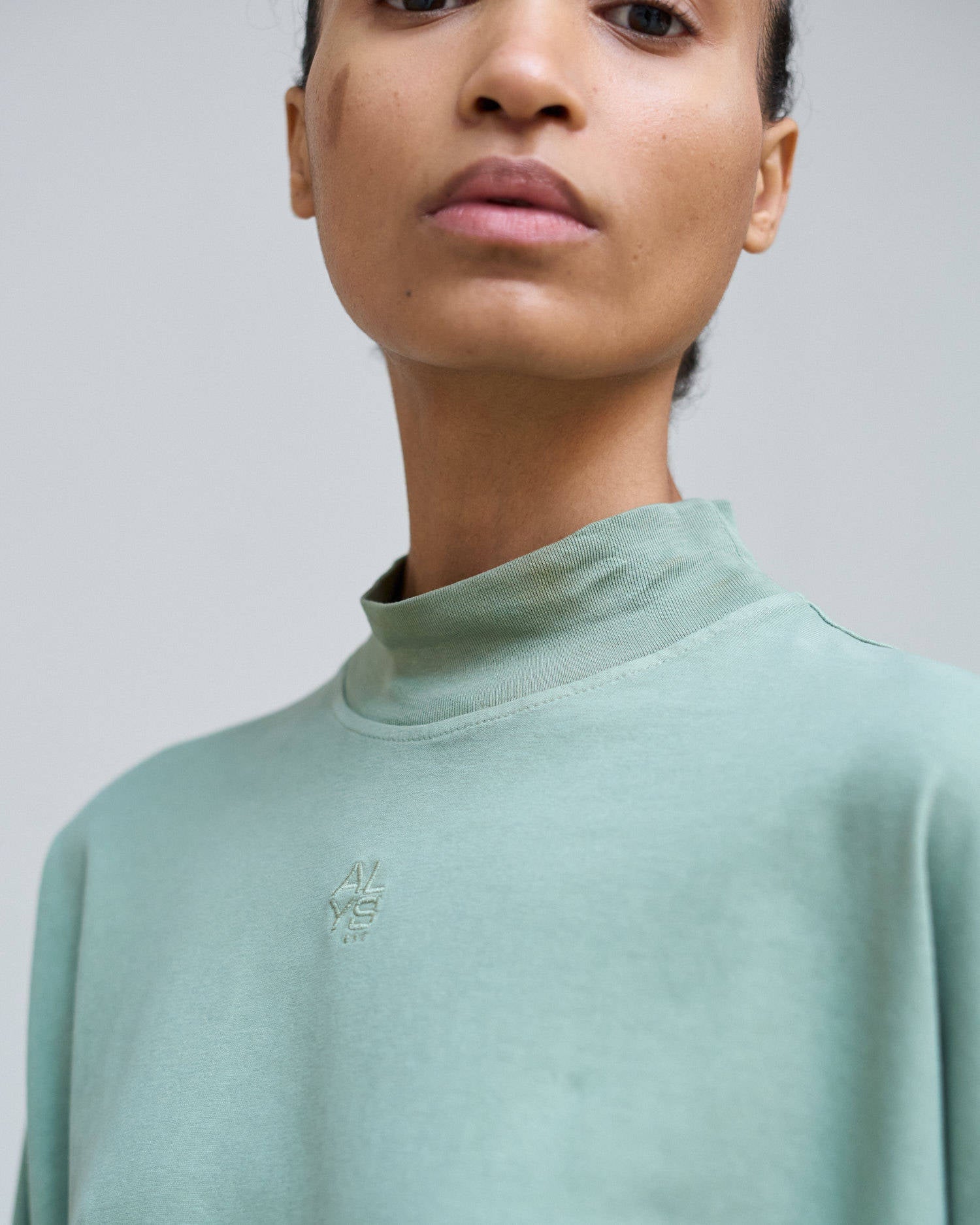 T-SHIRT A MANICA LUNGA CON RICAMO Salvia