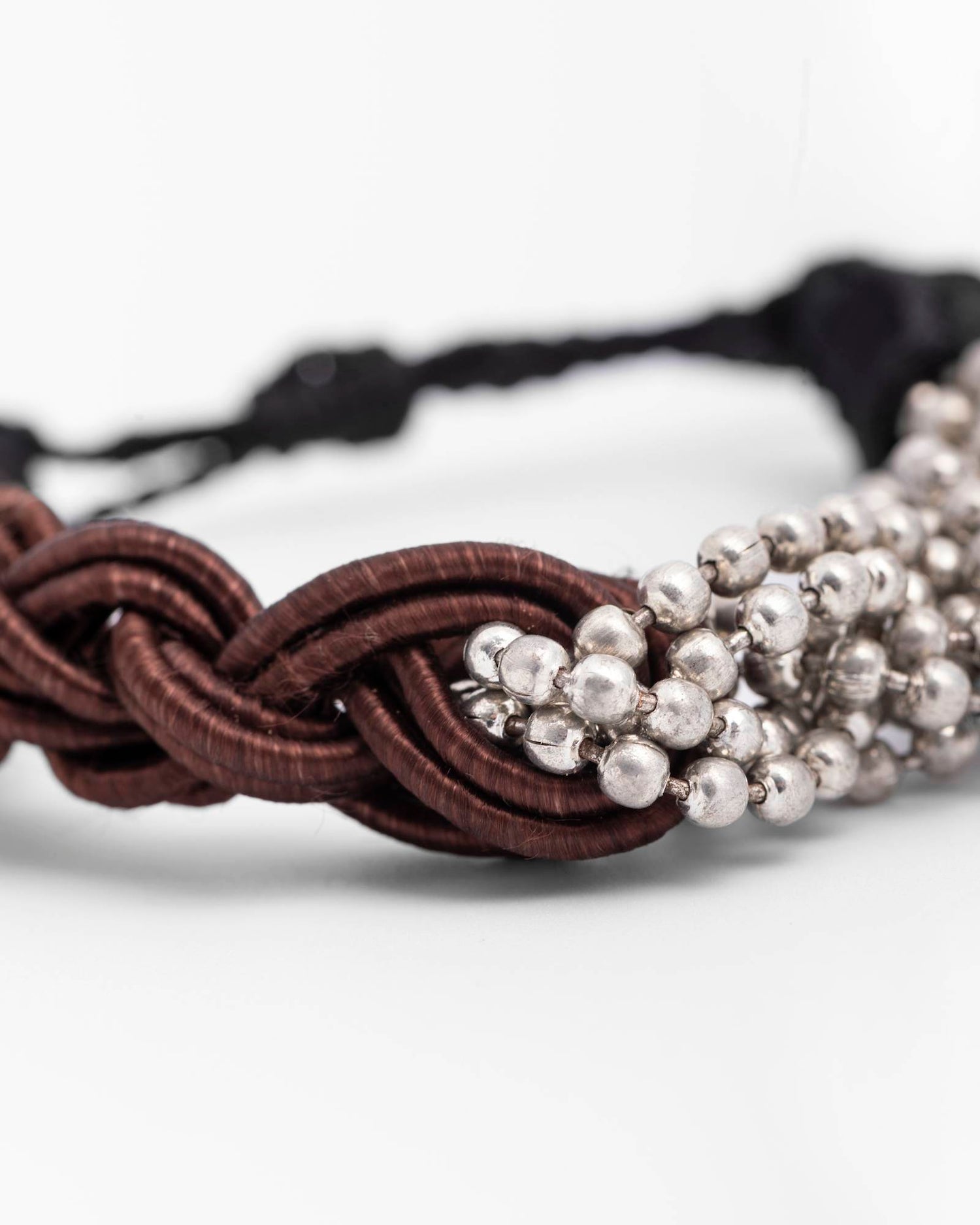BRACCIALE INTRECCIATO CON PERLINE
