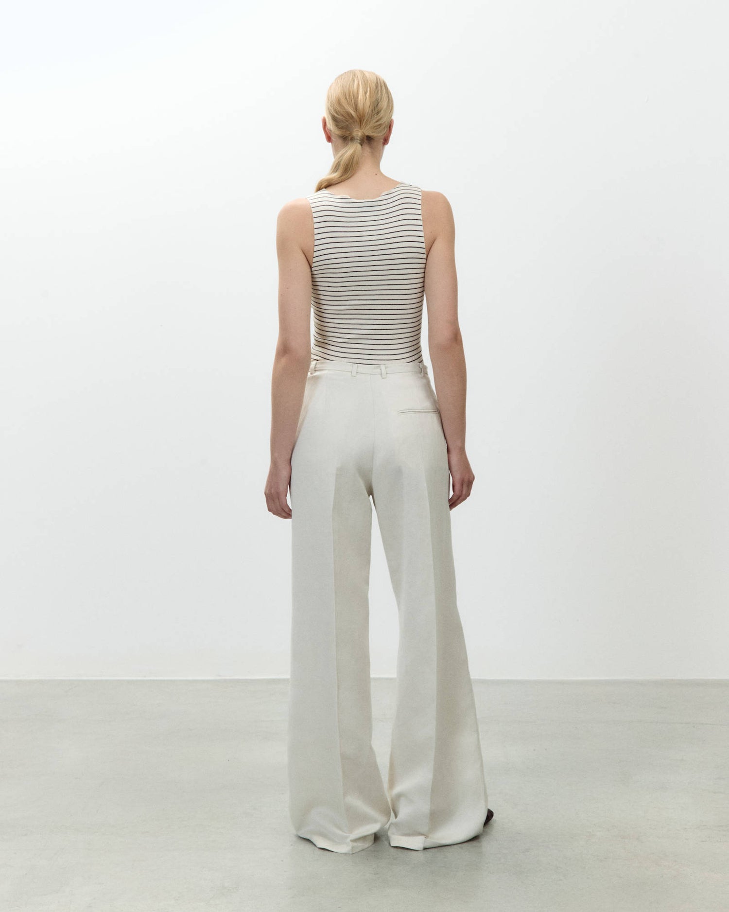 PANTALONE AMPIO IN LINO